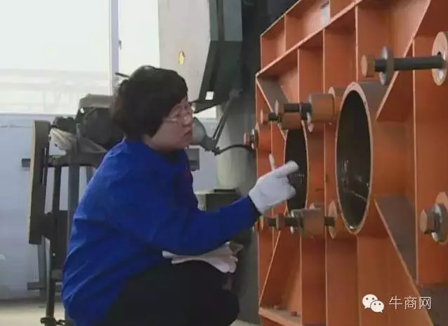李素香李總學習礦用輸送機知識
