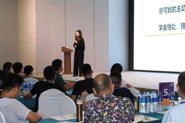 業(yè)績(jī)?cè)鲩L(zhǎng)20倍，亮化工程中的&ldquo;花木蘭&rdquo;是如何在互聯(lián)網(wǎng)乘風(fēng)破浪的？ 