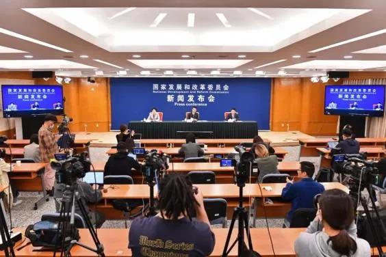 雙控政策下，制造業如何轉型來應對這次危機？